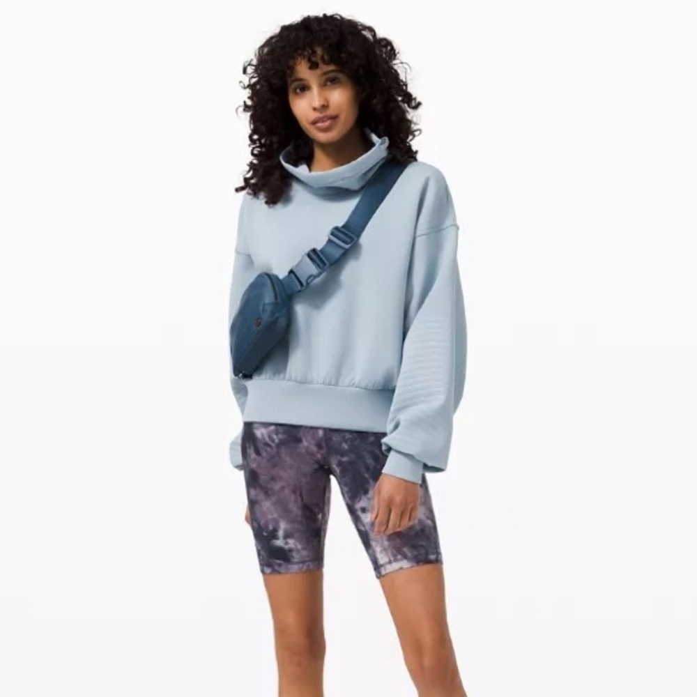 BNWOT lululemon full flourish pull over